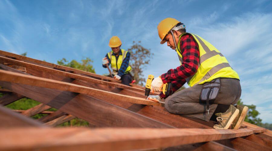 Professional gutter cleaning in Hartman, CO